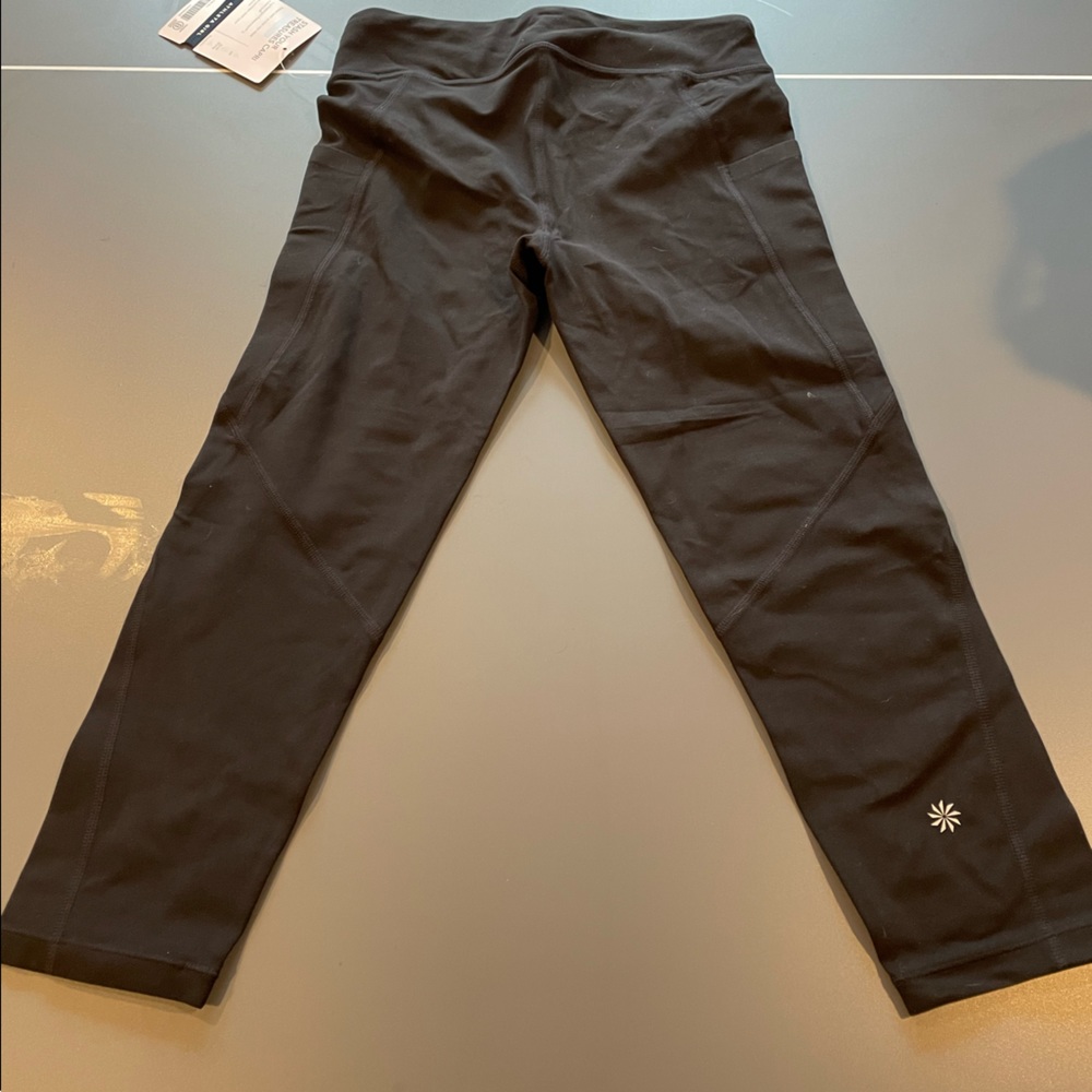Athleta Girl Stash Your Treasures Capri. Size L.